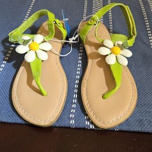 Green Sandals with Daisy Accents